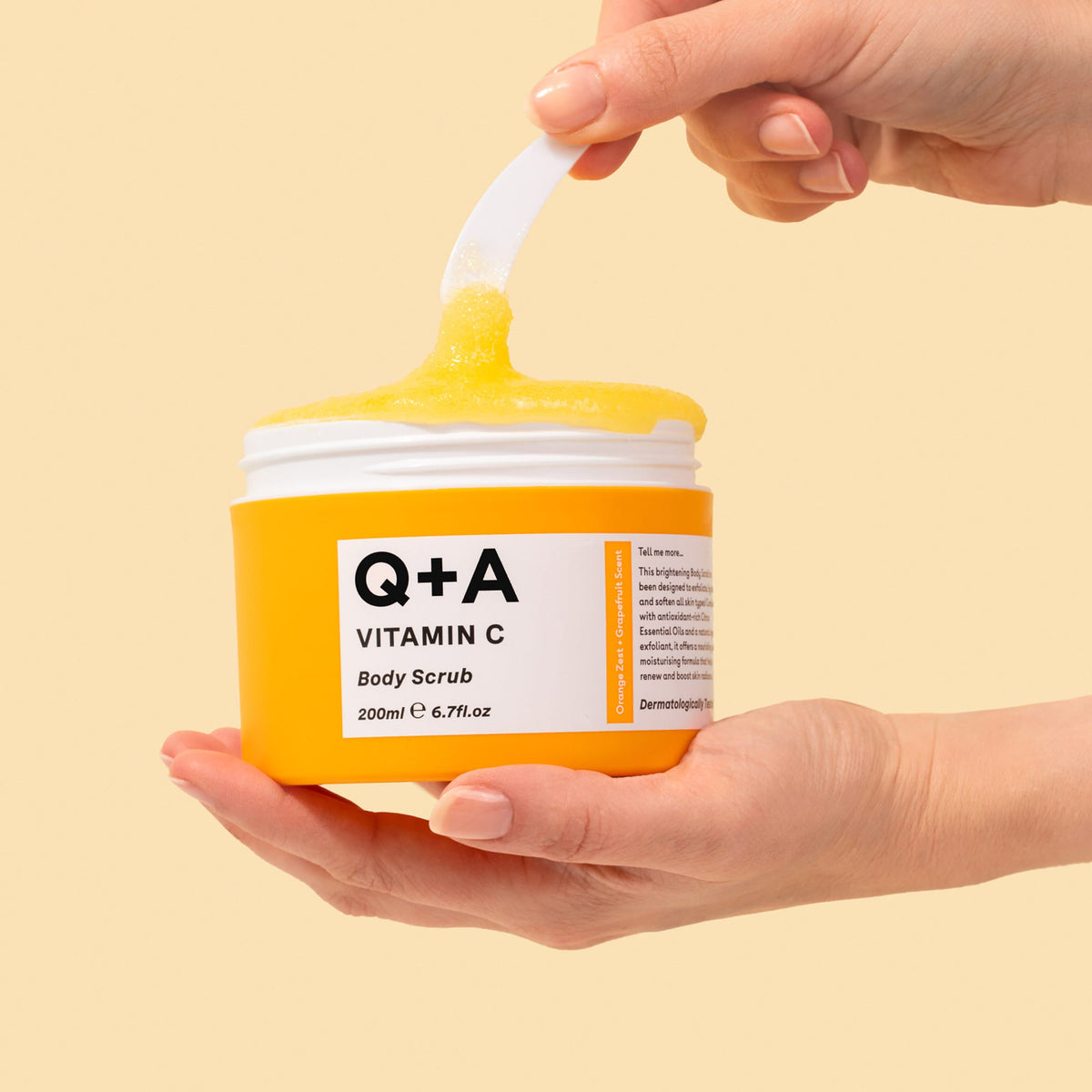Απολέπιση Σώματος Vitamin C Body Scrub 200ml - Απολεπιστικό Σώματος με Βιταμίνη C Q+A Natural Skincare